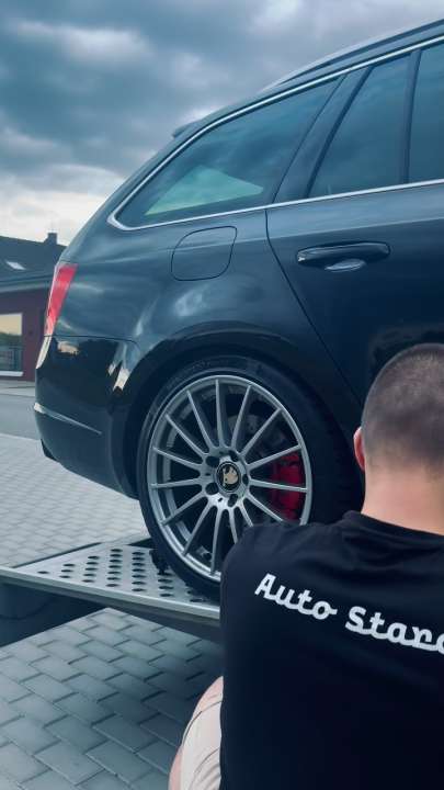 Další krasavec dorazil ze zahraničí 🇩🇪➡️🇨🇿 a my u toho samozřejmě nechyběli! Auto jsme prověřili, přivezli, přihlási...